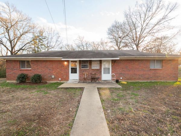 329/331 Santa Anita Dr., Starkville, MS 39759