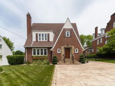 328 W Philadelphia Avenue, Bridgeport, WV 26330