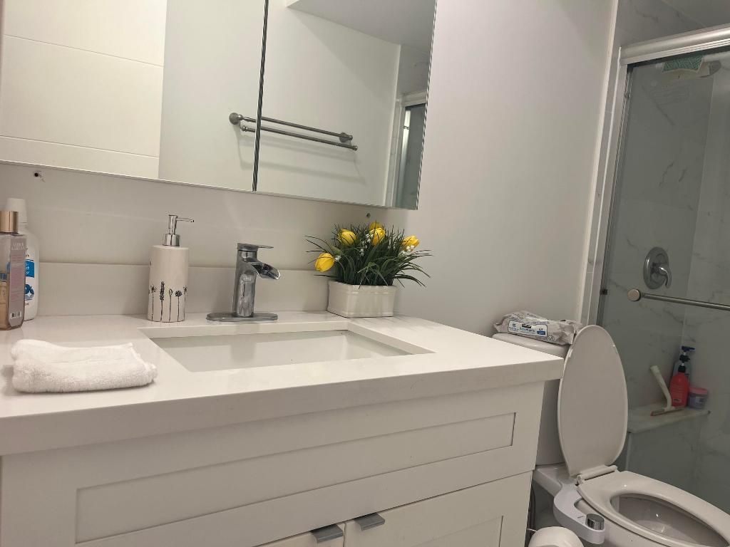 9321 Sunrise Lakes Boulevard, Unit 305, Sunrise, FL 33322 Photo