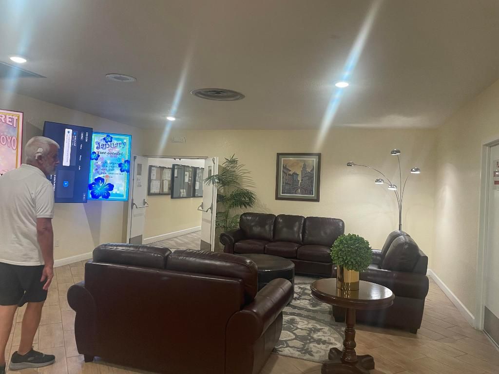 9321 Sunrise Lakes Boulevard, Unit 305, Sunrise, FL 33322 Photo