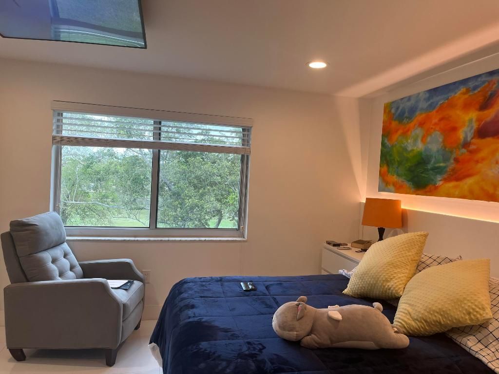 9321 Sunrise Lakes Boulevard, Unit 305, Sunrise, FL 33322 Photo