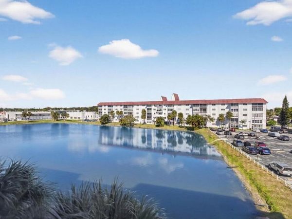 4751 NW 21st Street, Unit 417, Lauderhill, FL 33313