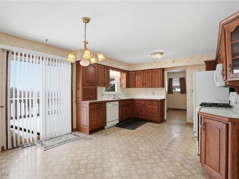 350 Blennerhassett Heights, Washington, WV 26181 Photo 17