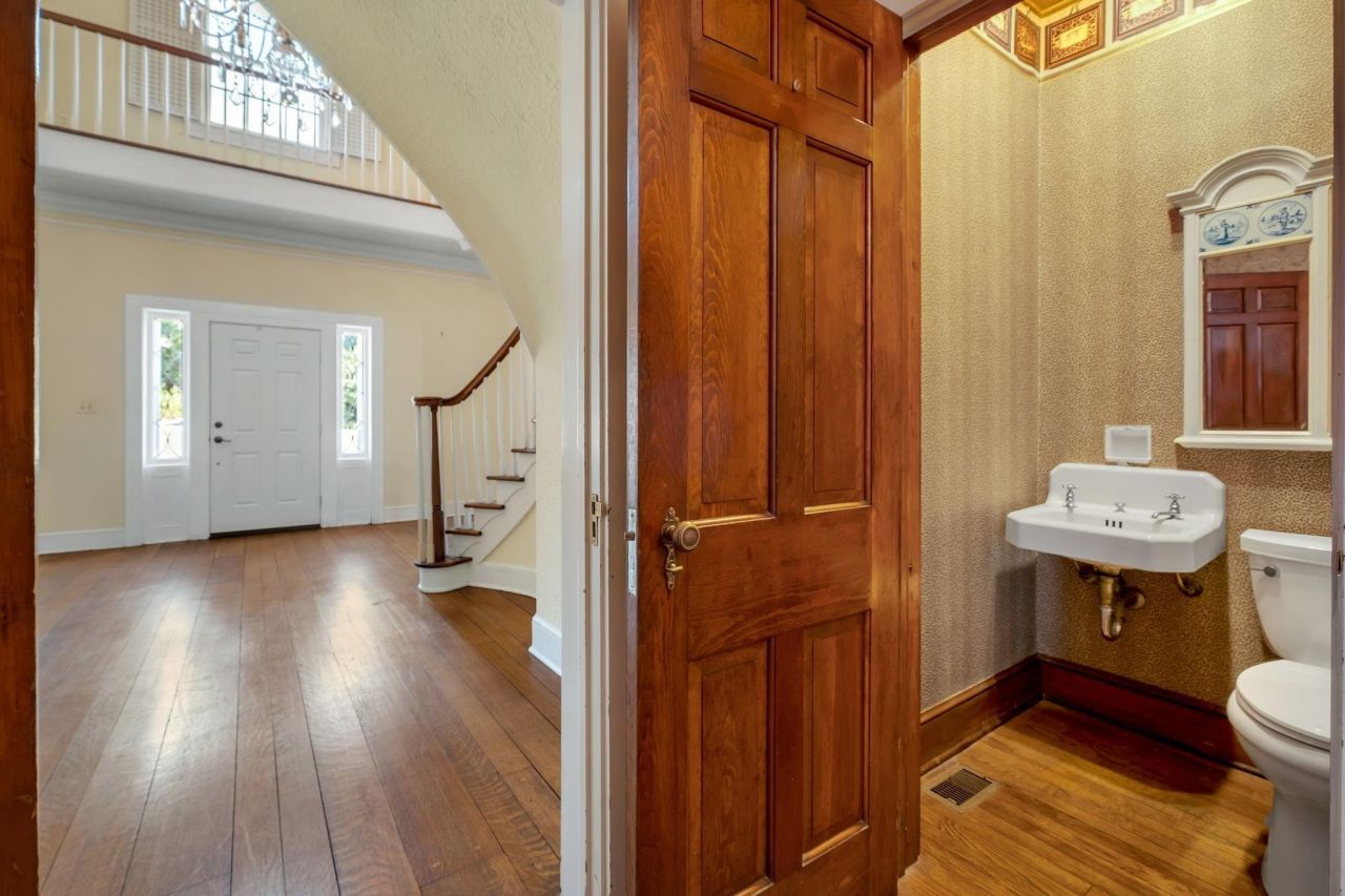 1412 Fairway Drive, Tallahassee, FL 32301 Photo