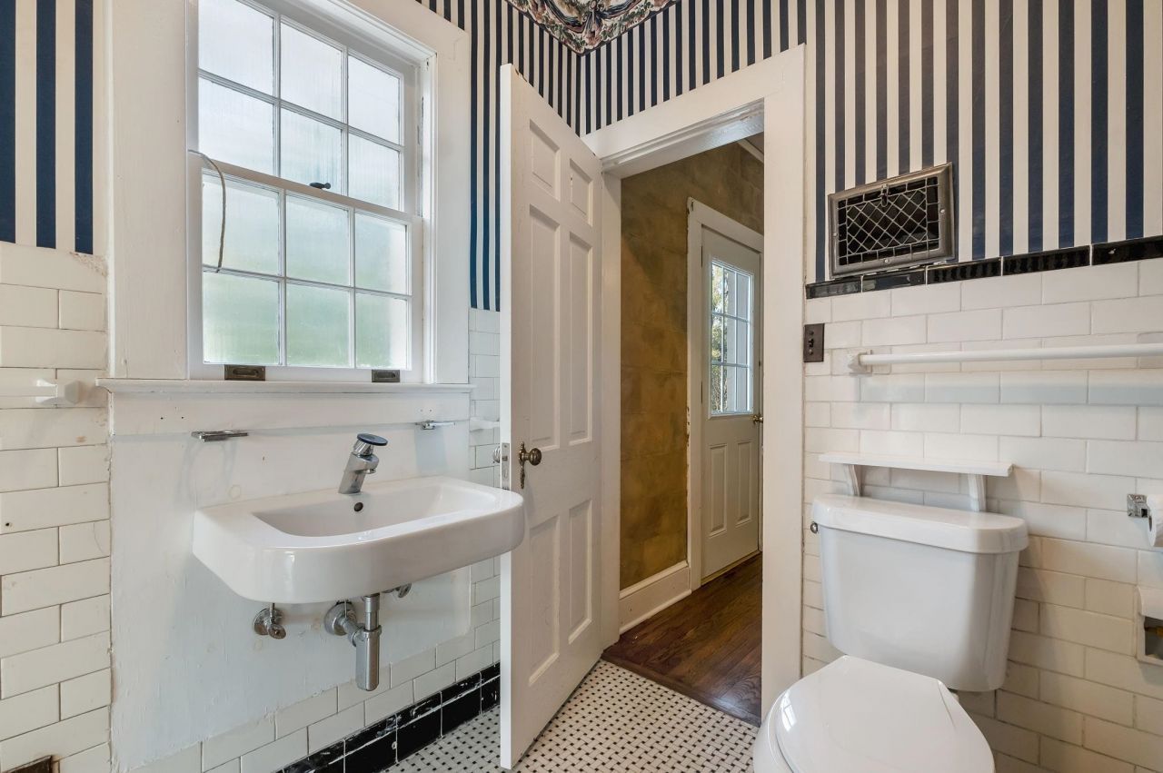 1412 Fairway Drive, Tallahassee, FL 32301 Photo