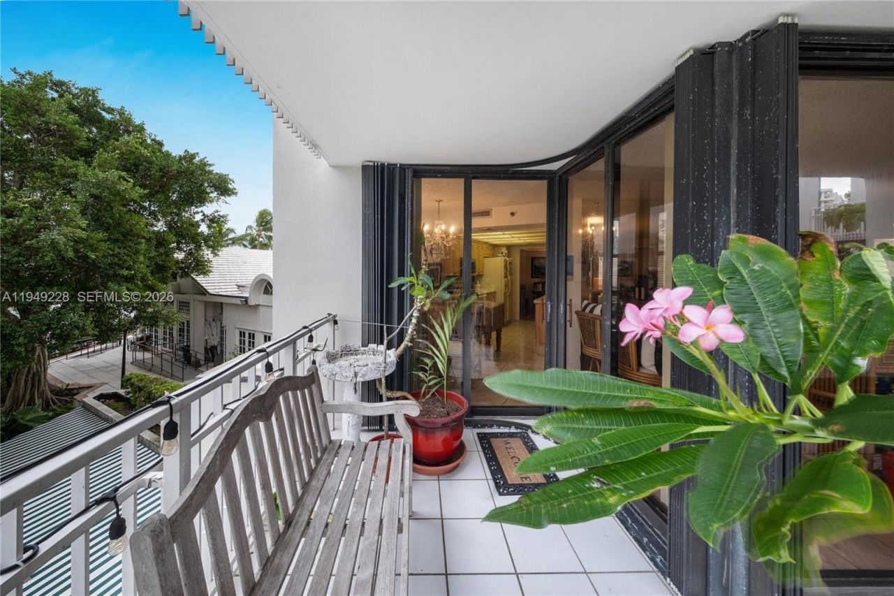 4000 Towerside Ter, Unit 301, Miami, FL 33138 Photo