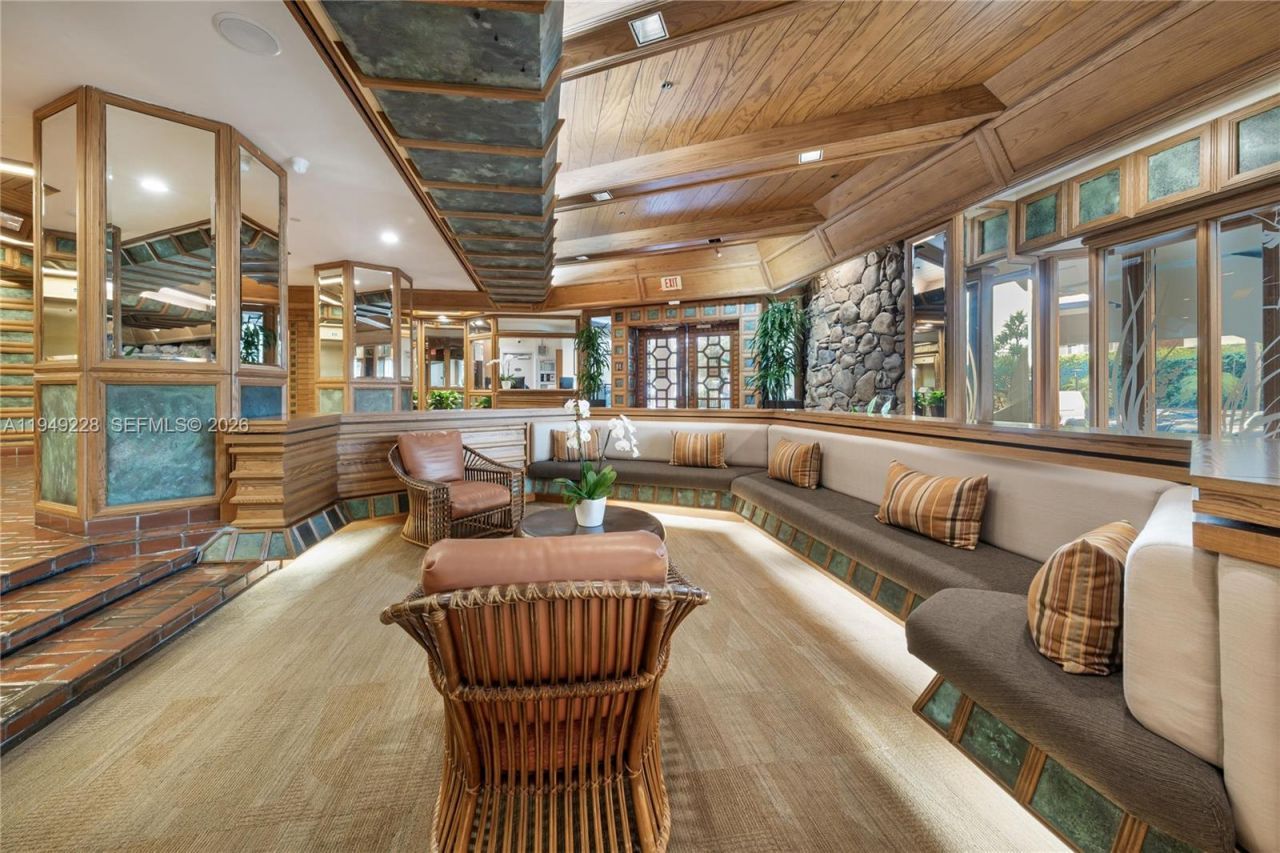 4000 Towerside Ter, Unit 301, Miami, FL 33138 Photo