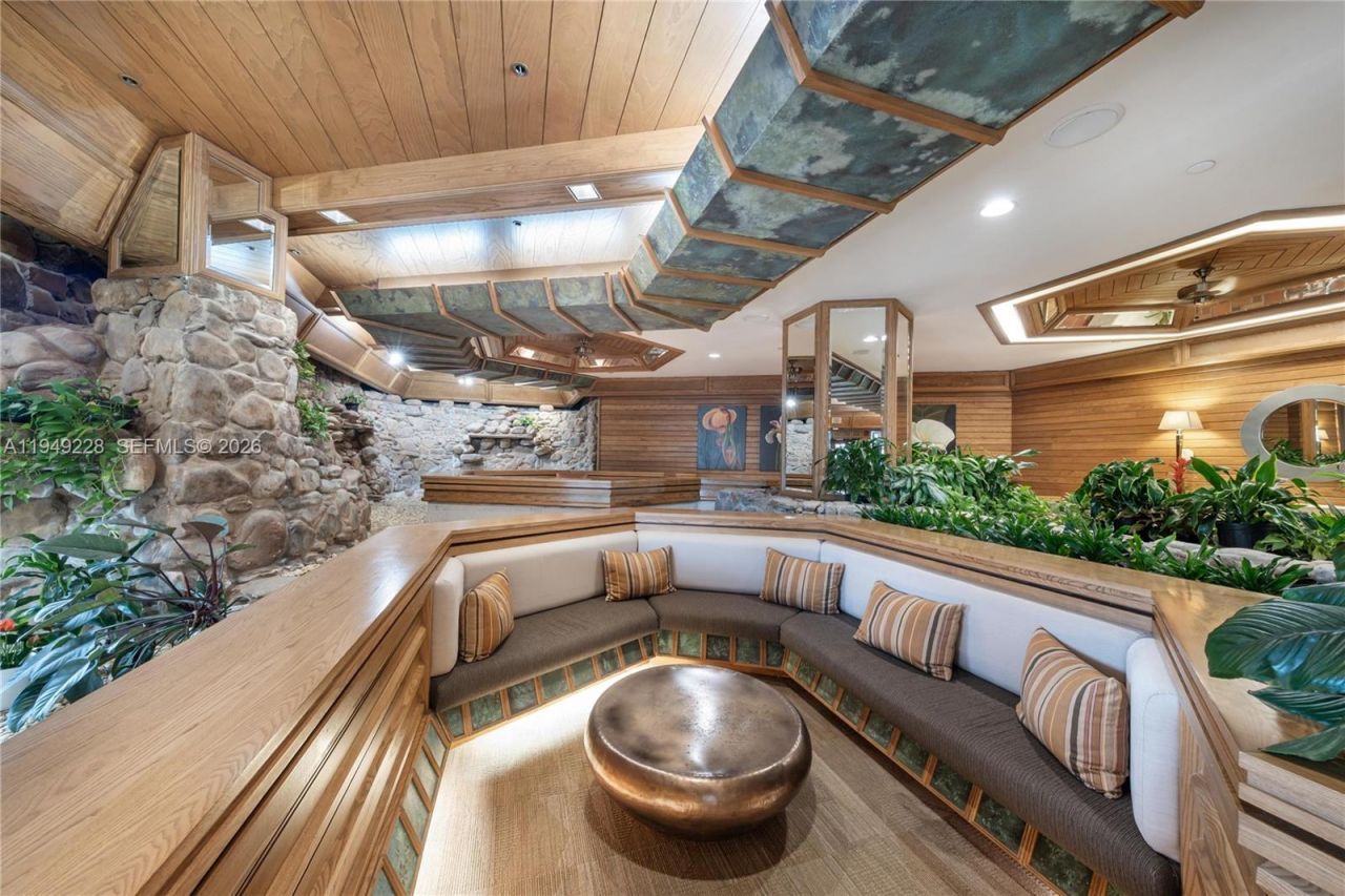 4000 Towerside Ter, Unit 301, Miami, FL 33138 Photo