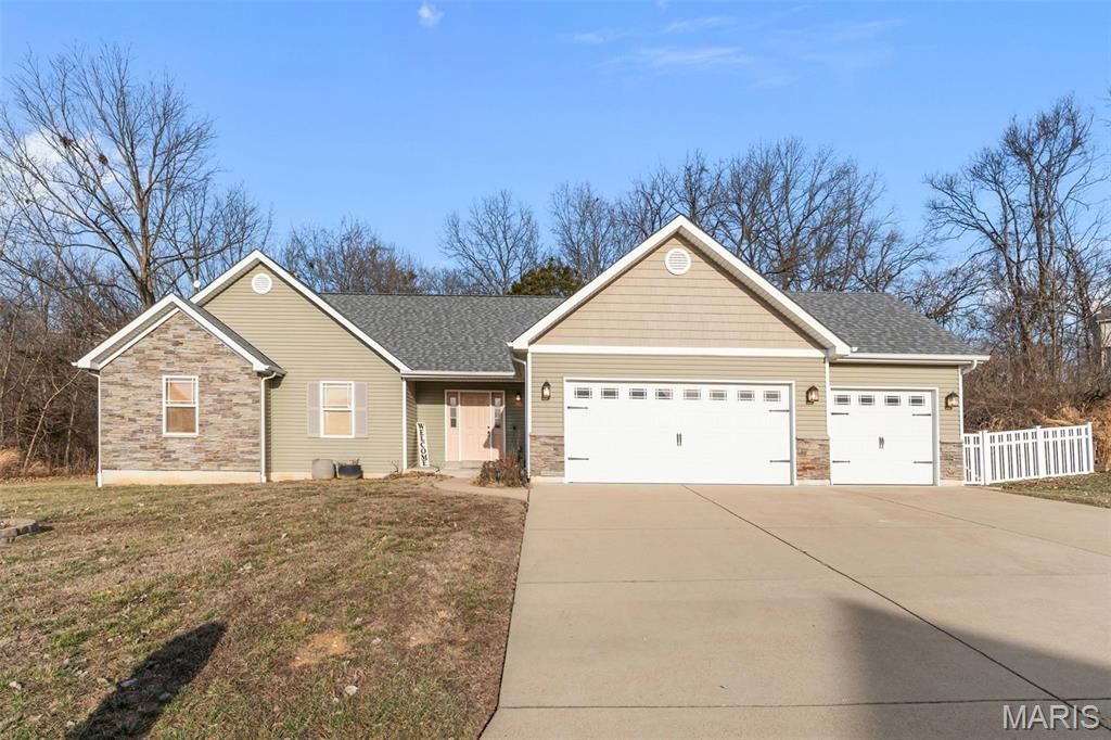 1561 Timber Wolf Drive, Festus, MO 63028 Main Photo
