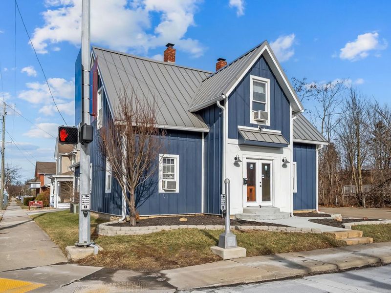 43 E Central Avenue, Delaware, OH 43015 Photo 2