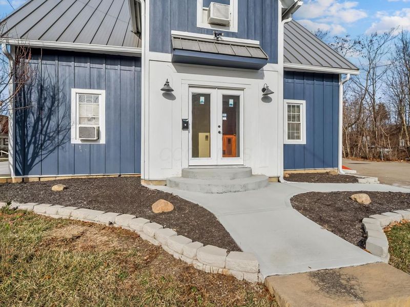 43 E Central Avenue, Delaware, OH 43015 Photo 3