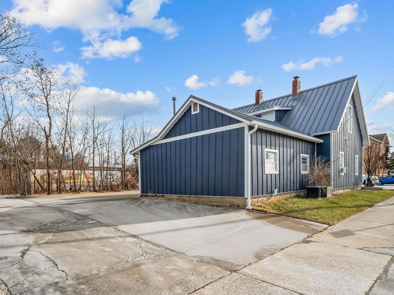 43 E Central Avenue, Delaware, OH 43015 Photo 6