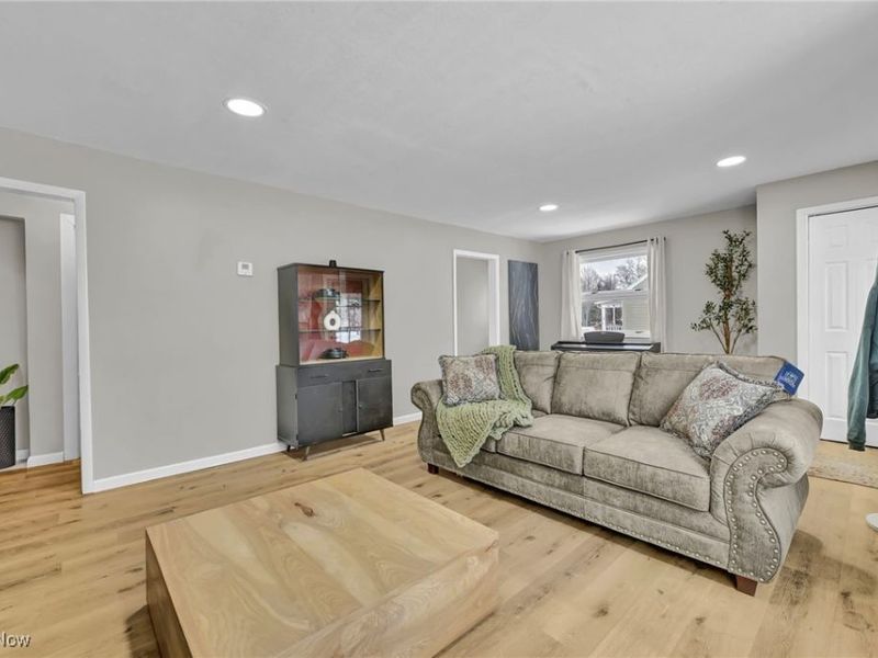 1731 Berger Road, Akron, OH 44312 Photo 5