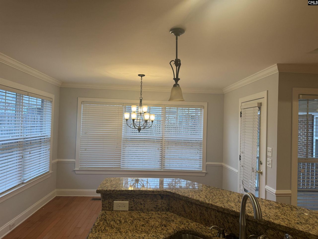 404 Summit Hills Circle Photo 15