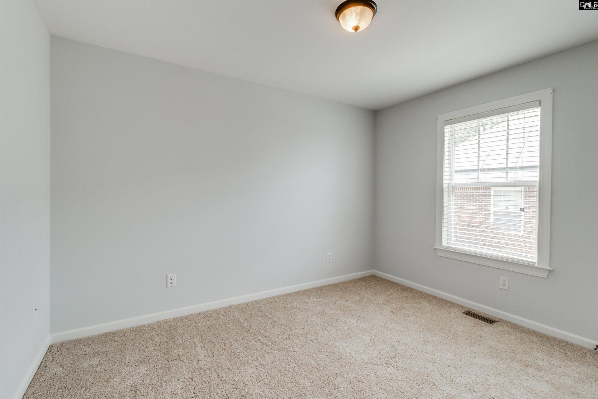 404 Summit Hills Circle Photo 22