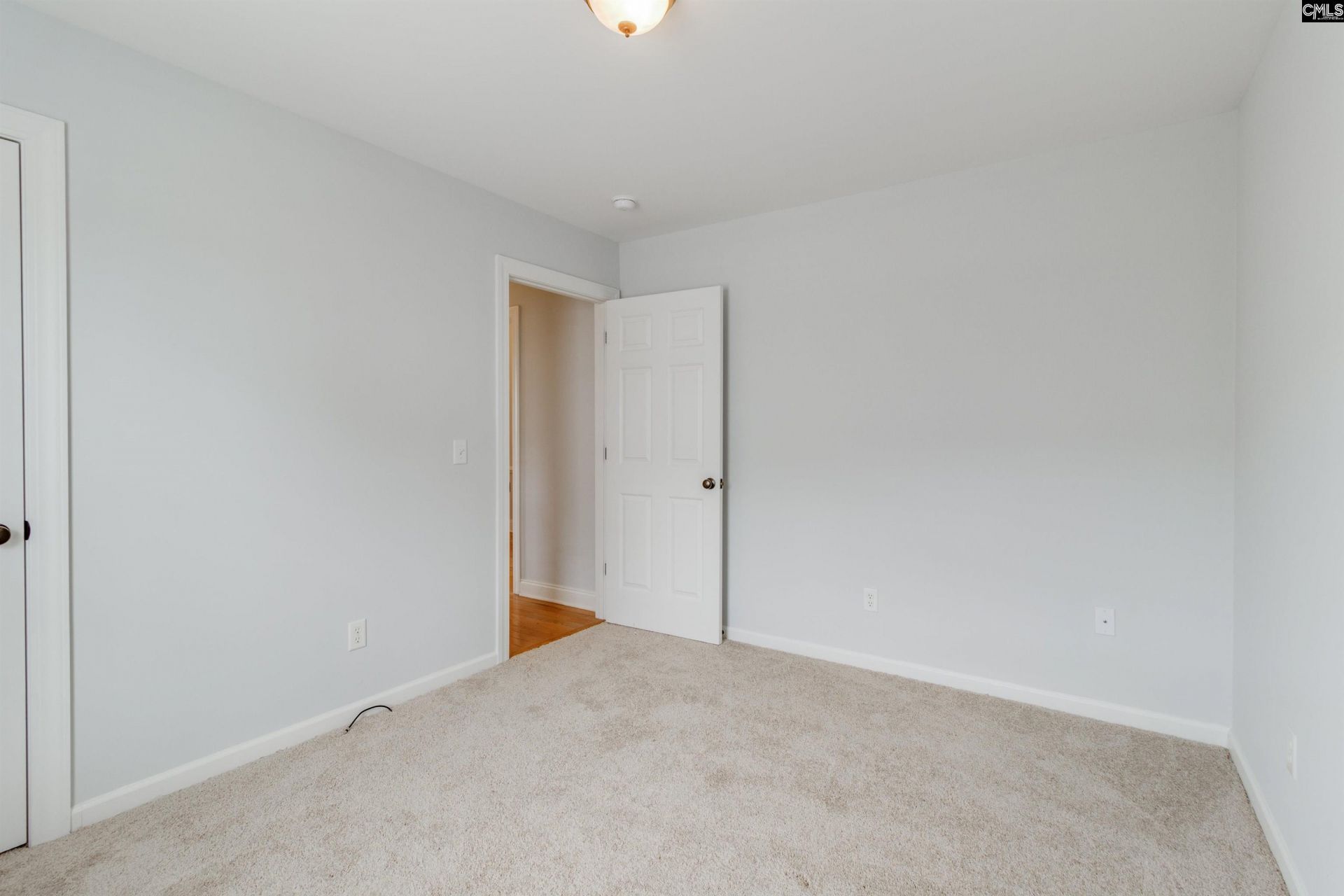 404 Summit Hills Circle Photo 23