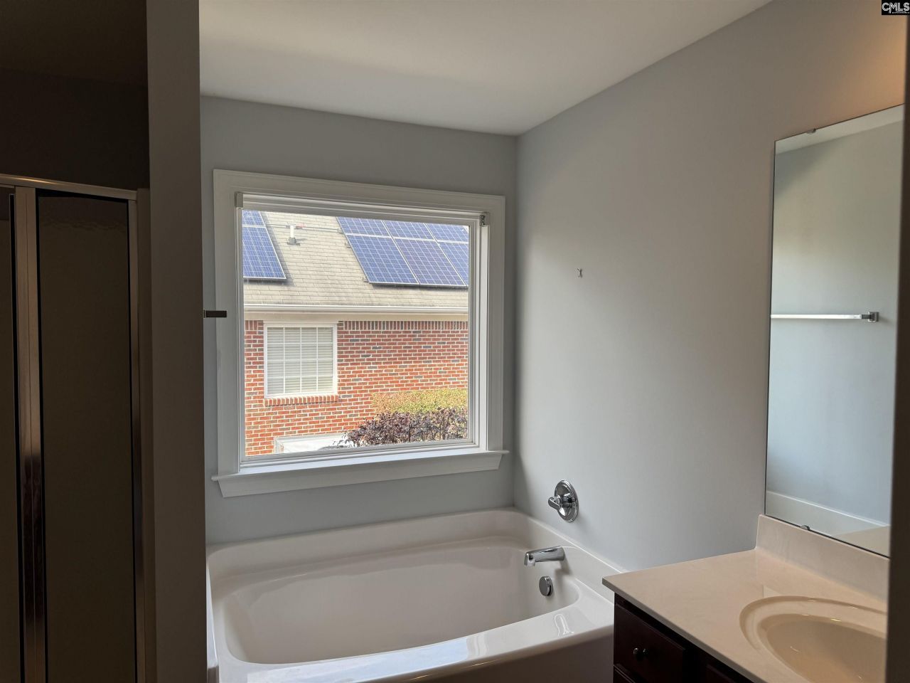 404 Summit Hills Circle Photo 26