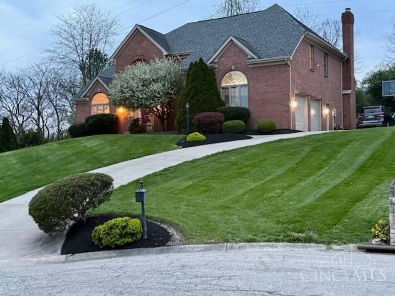 8485 Deer Path, West Chester, OH 45069 Photo 3