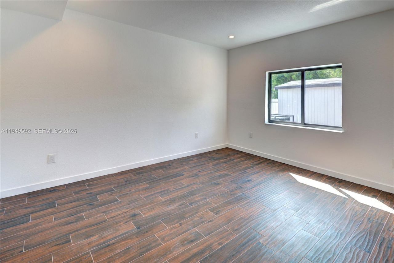 818 NW 47th St, Miami, FL 33127 Photo