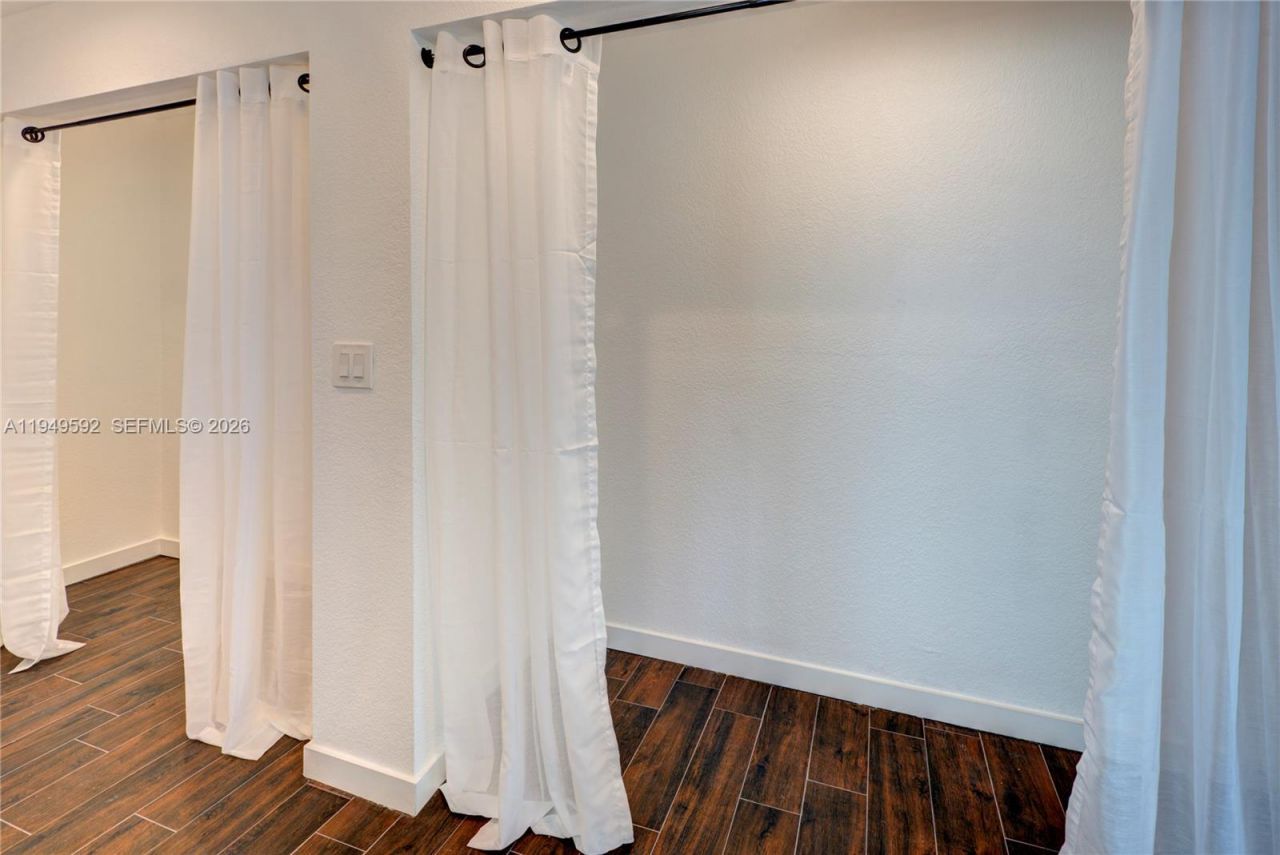 818 NW 47th St, Miami, FL 33127 Photo