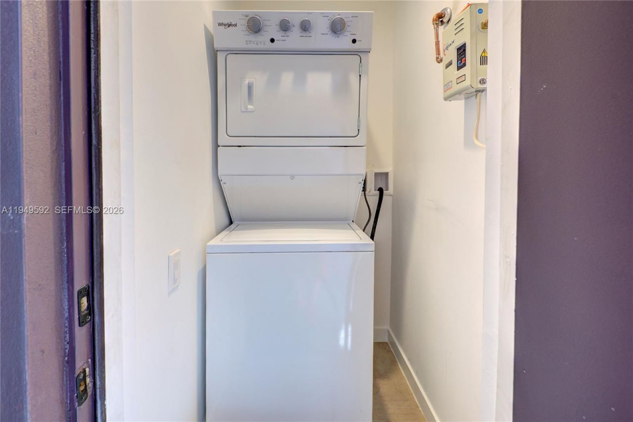 818 NW 47th St, Miami, FL 33127 Photo