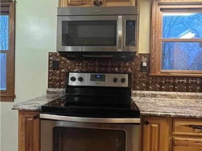 110 Edgewood Drive, Conneaut, OH 44030 Photo 10