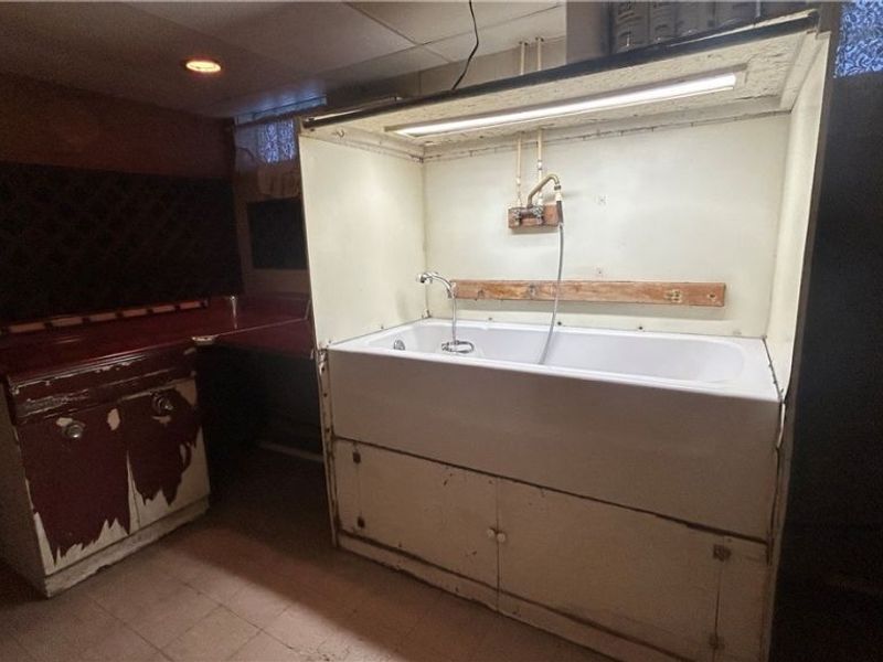 110 Edgewood Drive, Conneaut, OH 44030 Photo 27