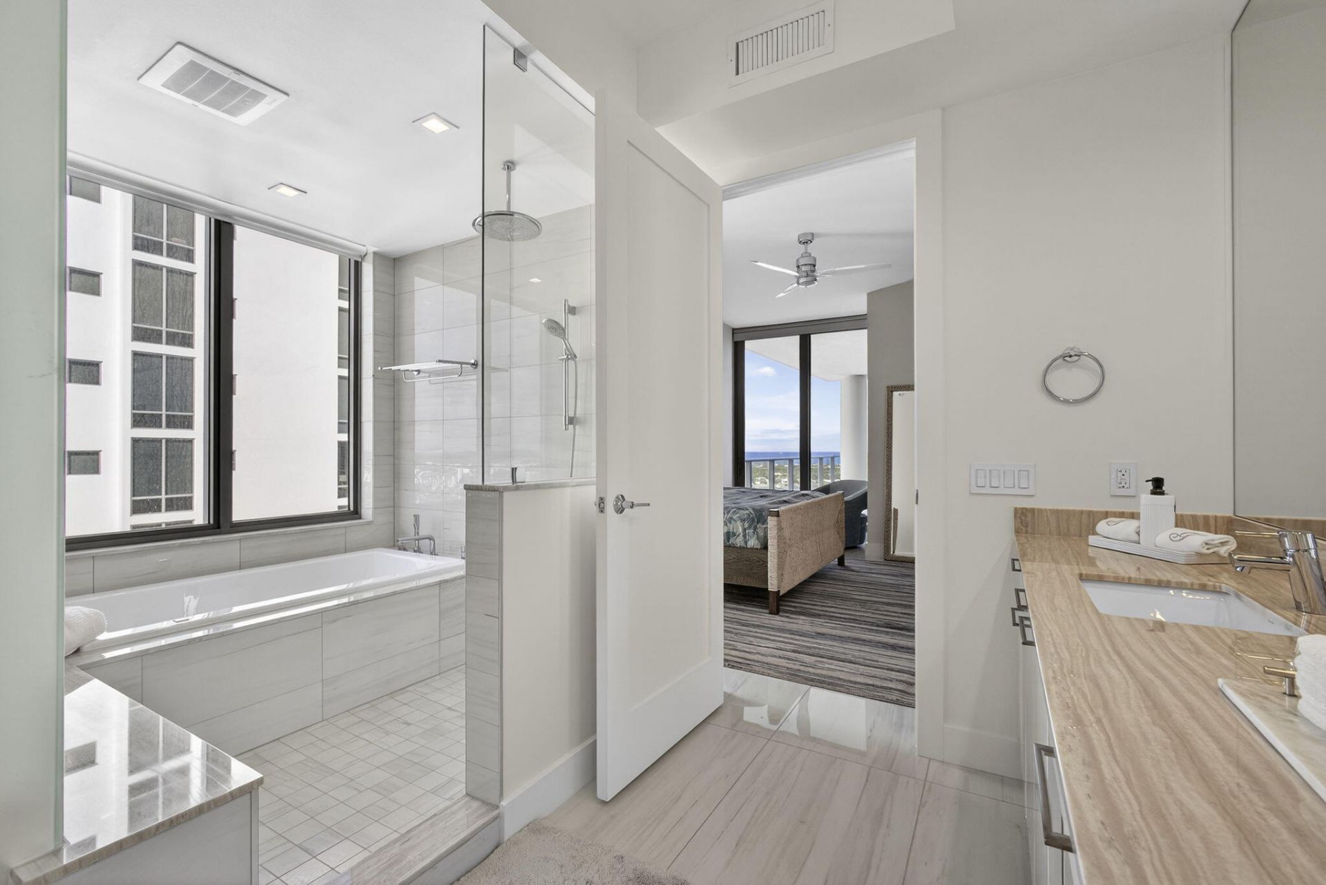 3 Water Club Way, Unit 1801, North Palm Beach, FL 33408 Photo