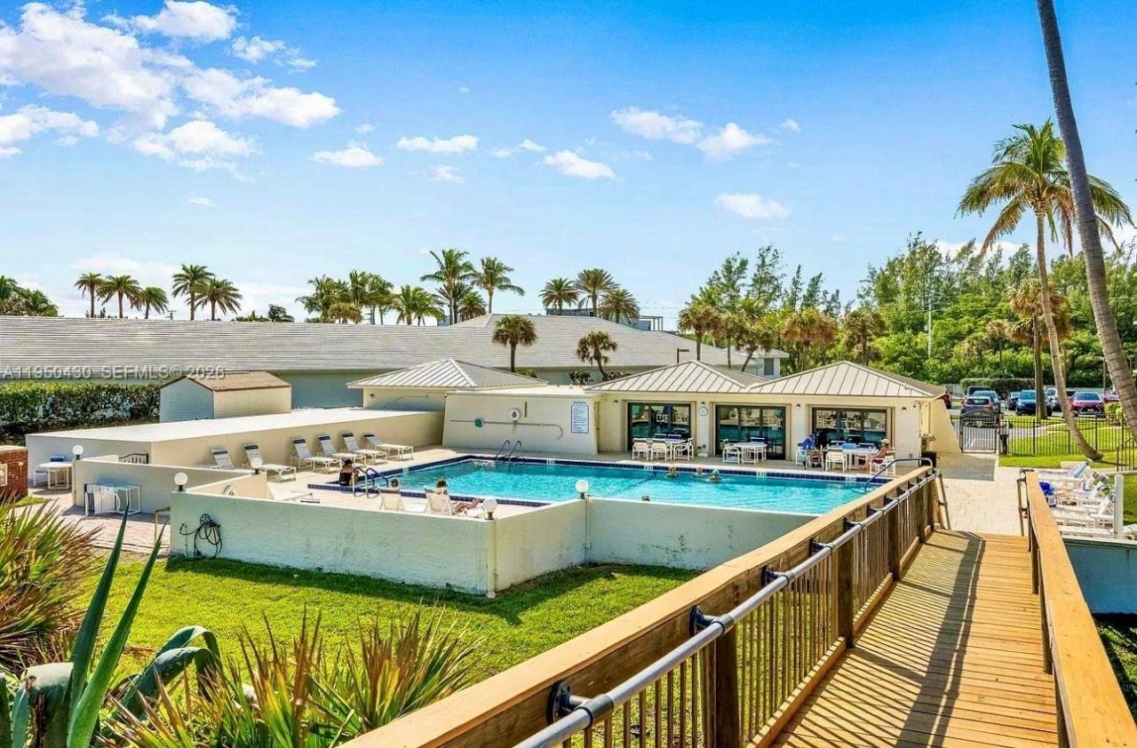 10044 S Ocean Dr , Unit 105, Jensen Beach, FL 34957 Photo