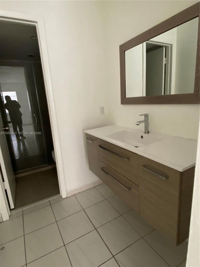 295 NW 72nd Ave , Unit 304, Miami, FL 33126 Photo