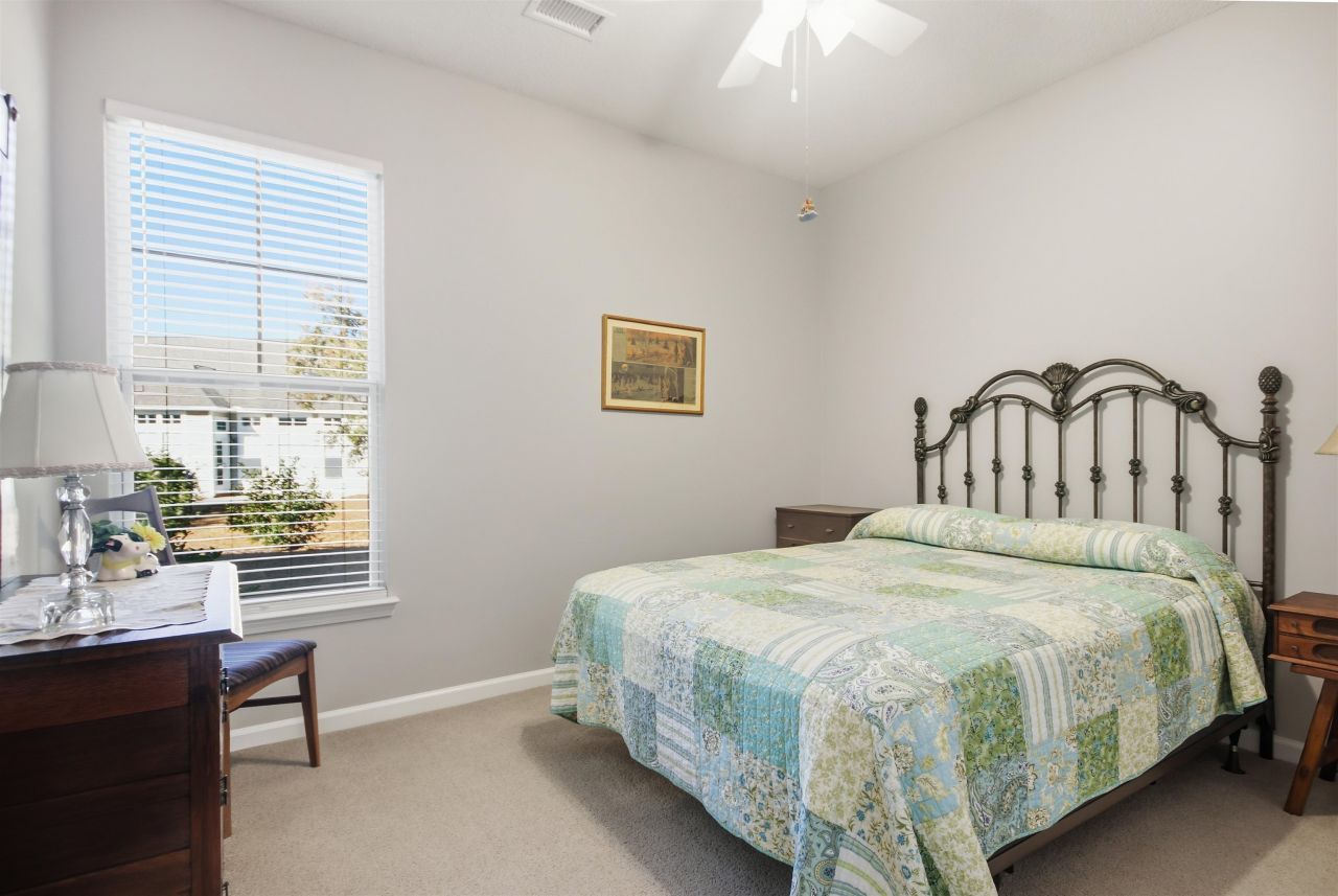 4 Guillemont Ct. Photo 21