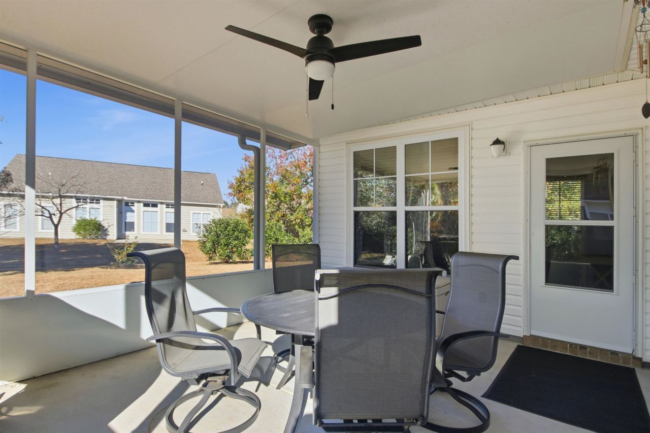 4 Guillemont Ct. Photo 28