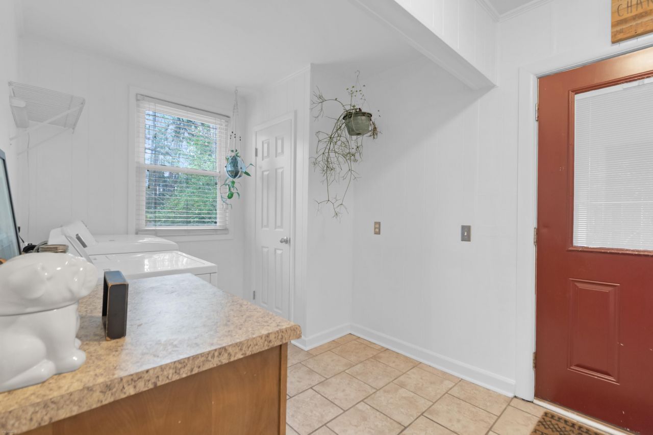 9658 Jamison Road Photo 10