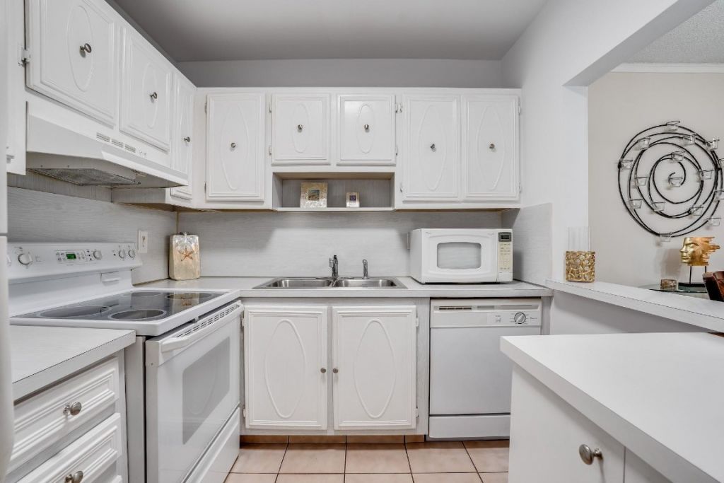 253 S Cypress Road, Unit 202, Pompano Beach, FL 33060 Photo