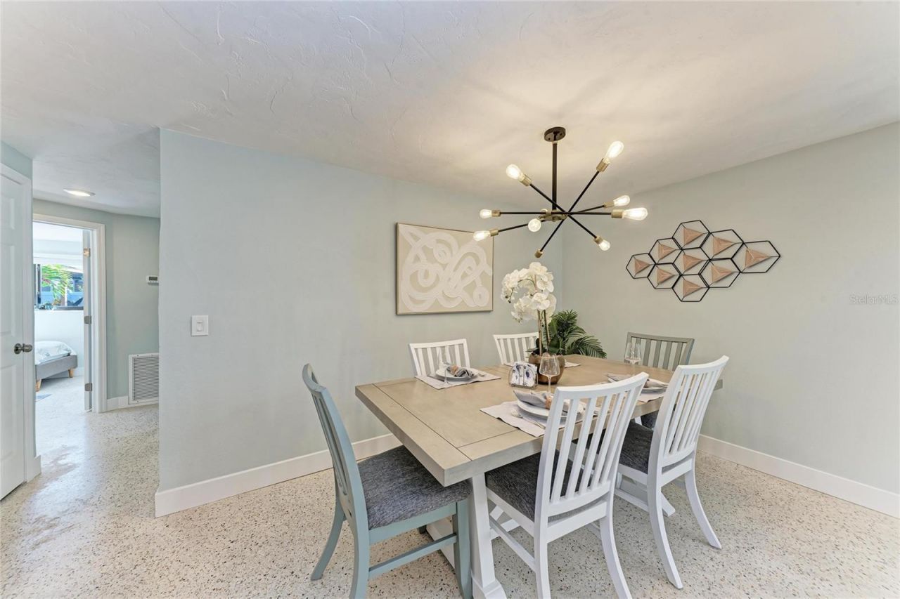 730 Fox Street, Longboat Key, FL 34228 Photo