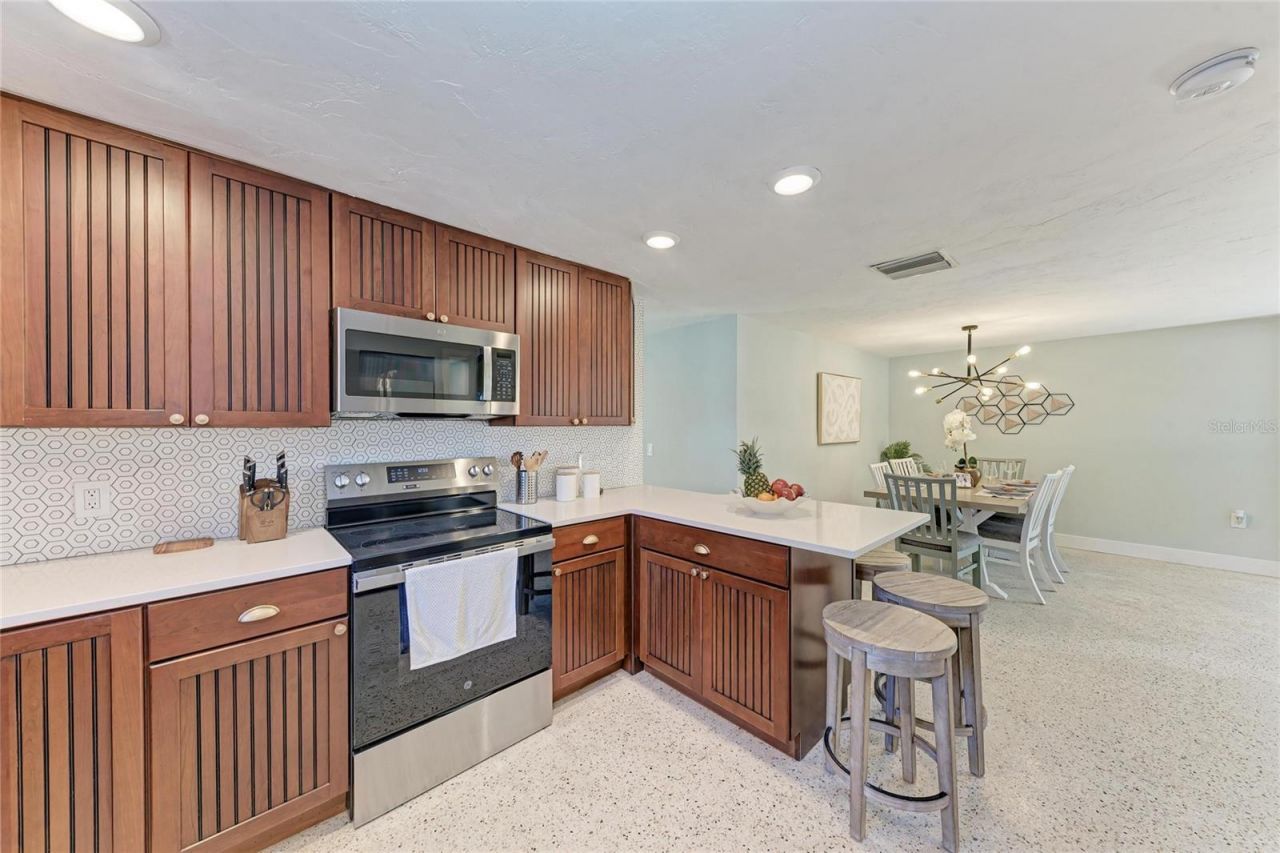 730 Fox Street, Longboat Key, FL 34228 Photo