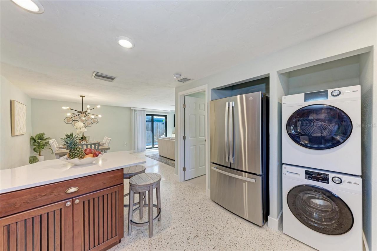730 Fox Street, Longboat Key, FL 34228 Photo