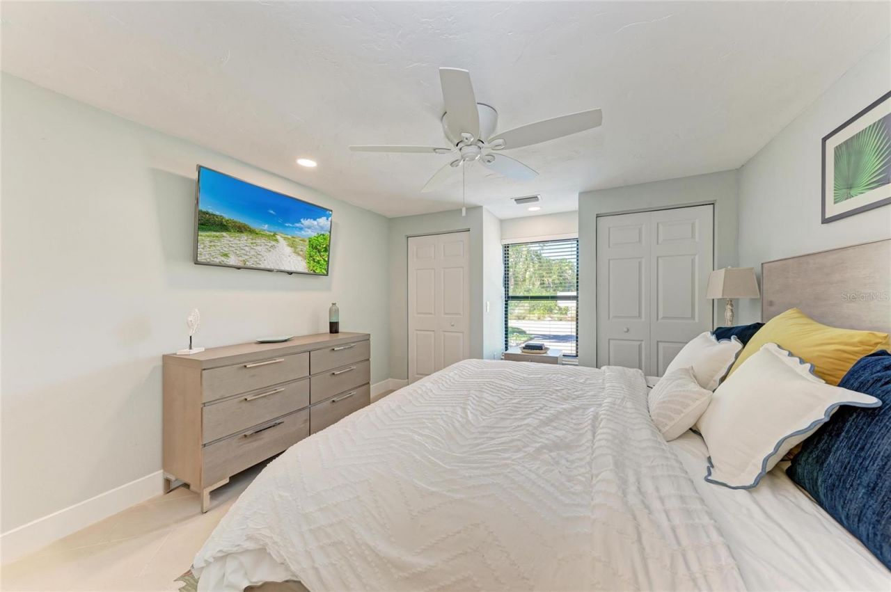 730 Fox Street, Longboat Key, FL 34228 Photo