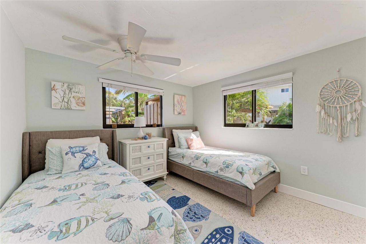 730 Fox Street, Longboat Key, FL 34228 Photo