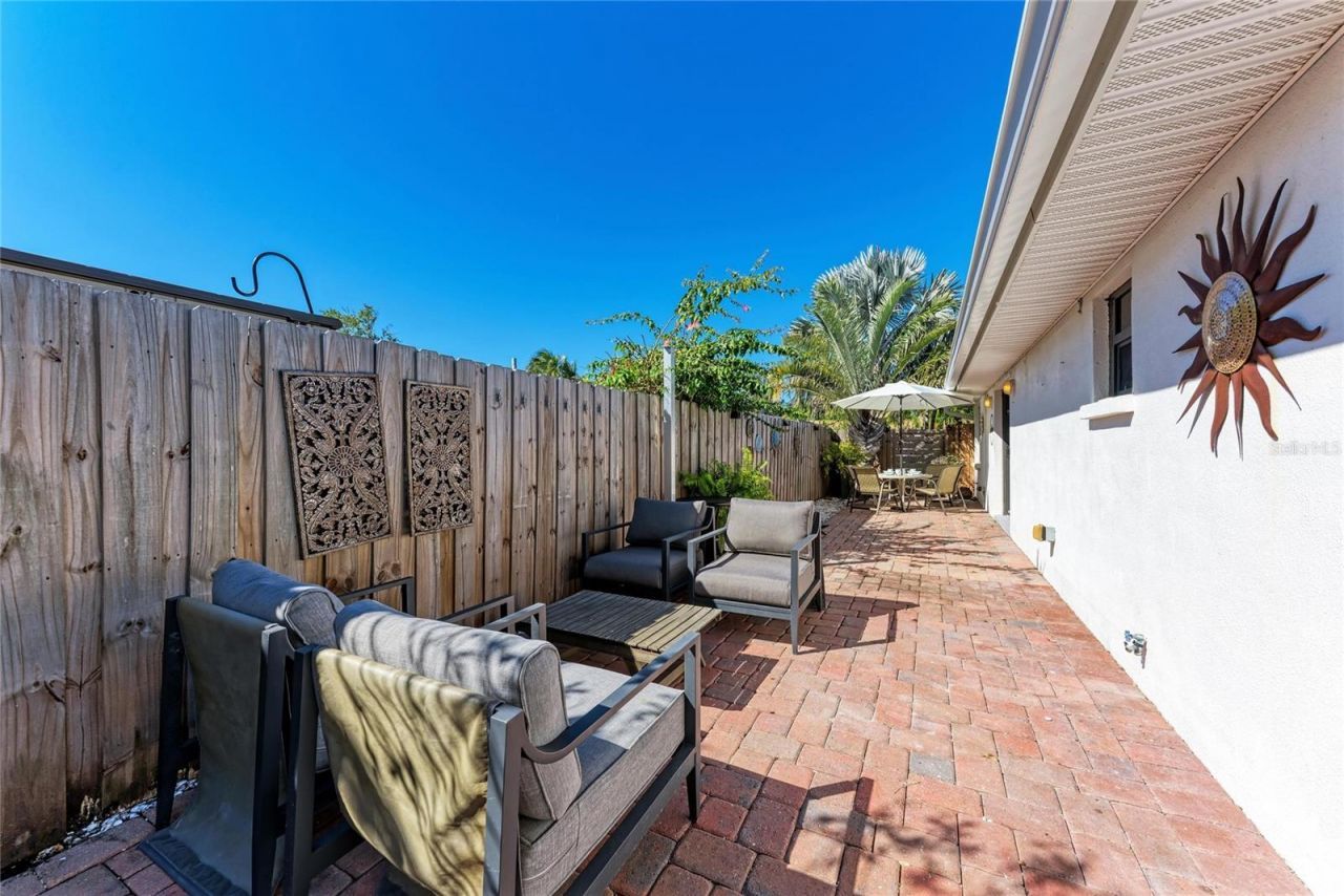 730 Fox Street, Longboat Key, FL 34228 Photo