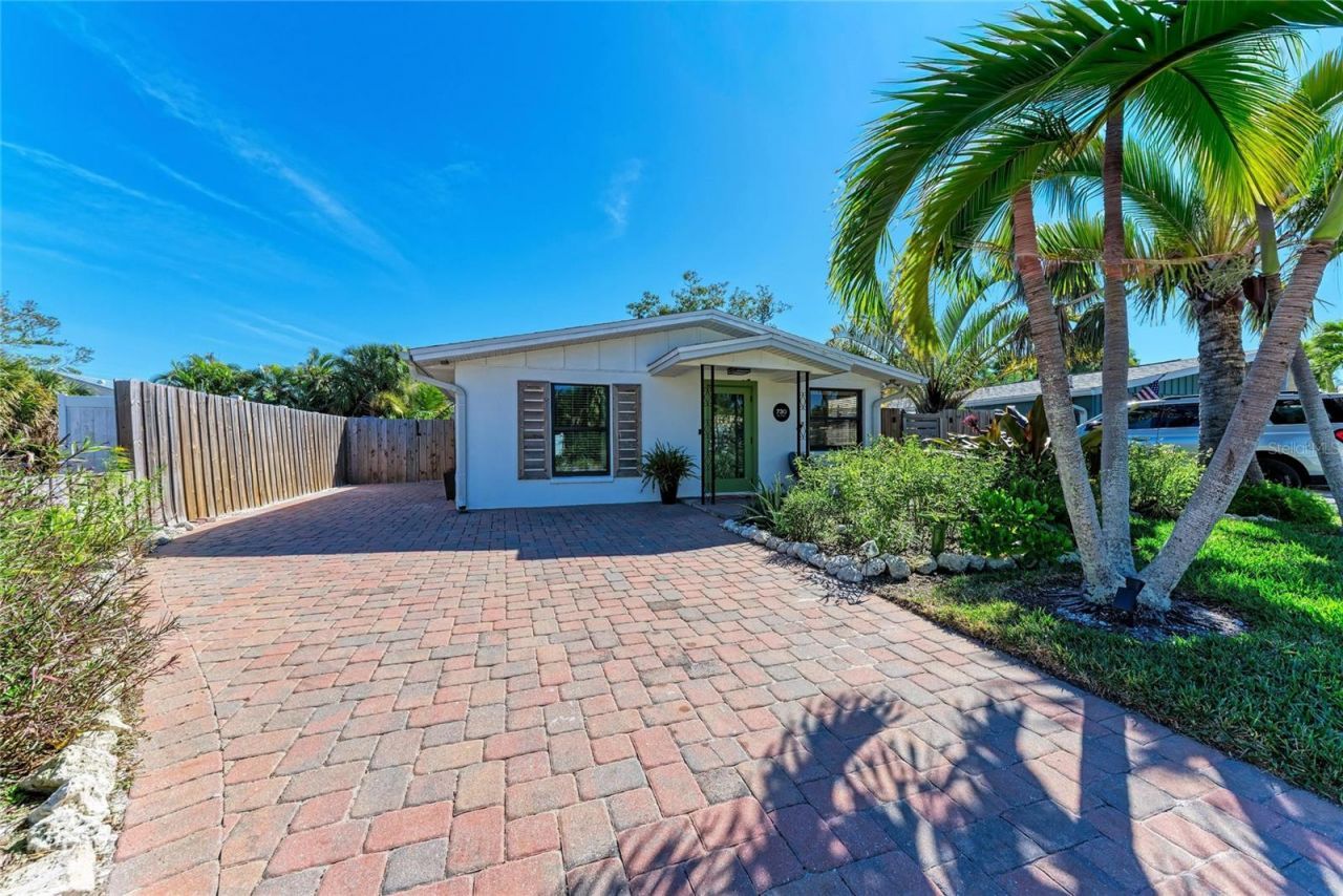 730 Fox Street, Longboat Key, FL 34228 Photo