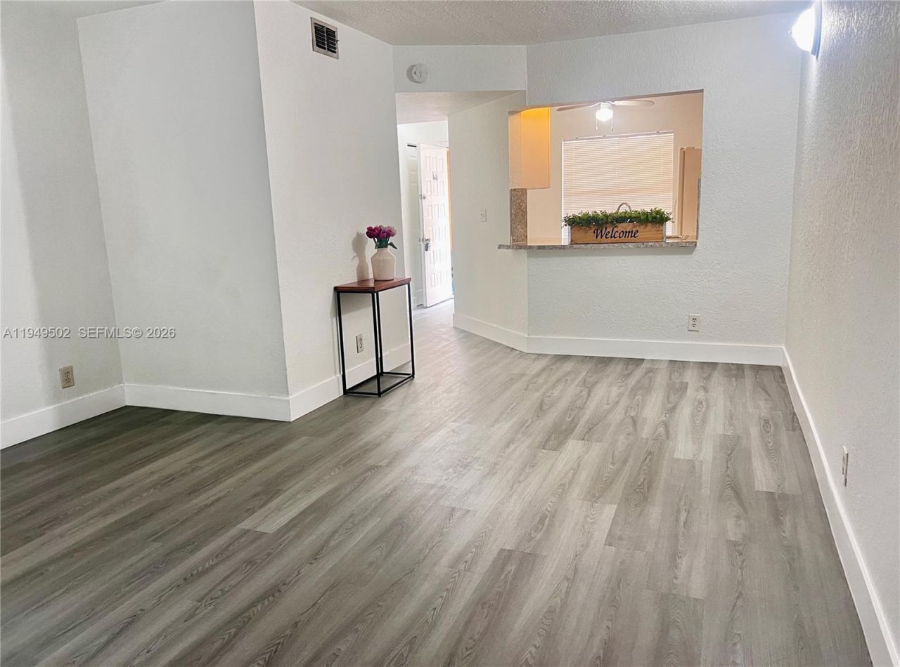 9156 NW 40th St, Unit 105-1, Coral Springs, FL 33065 Photo