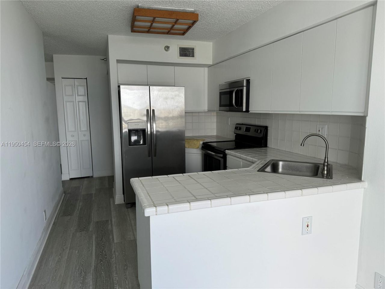 3530 Mystic Pointe Dr , Unit 2602 + Par, Aventura, FL 33180 Photo