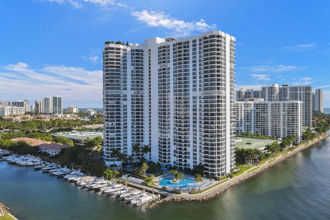 3530 Mystic Pointe Dr, Unit 2602, Aventura, FL 33180 Photo