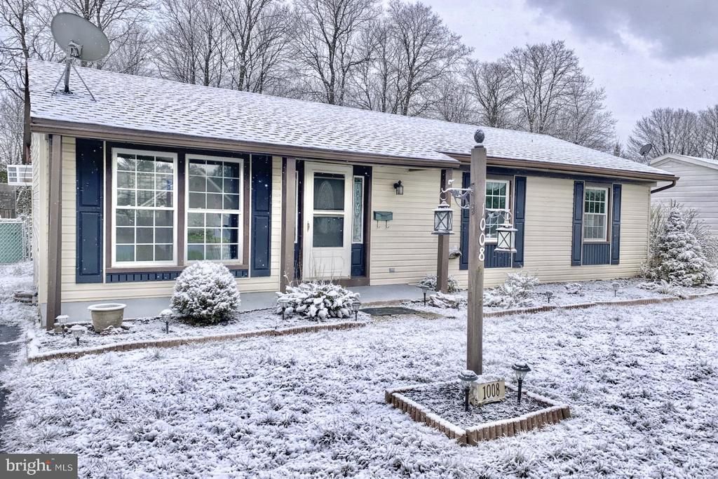 1008 Clematis Street, Reading, PA 19608 Main Photo