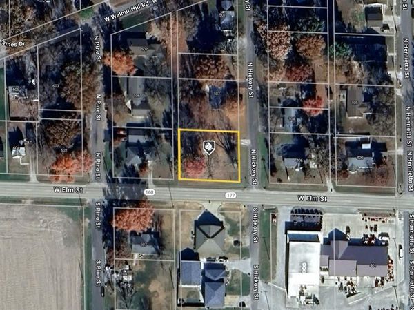 105 N Hickory Street, Okawville, IL 62271