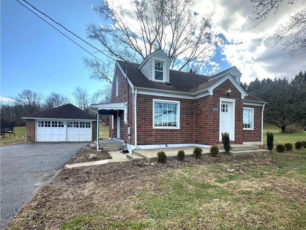 1075 Bacon Avenue, East Palestine, OH 44413