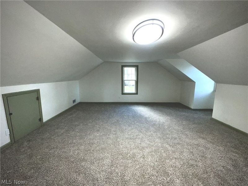 1075 Bacon Avenue, East Palestine, OH 44413 Photo 15