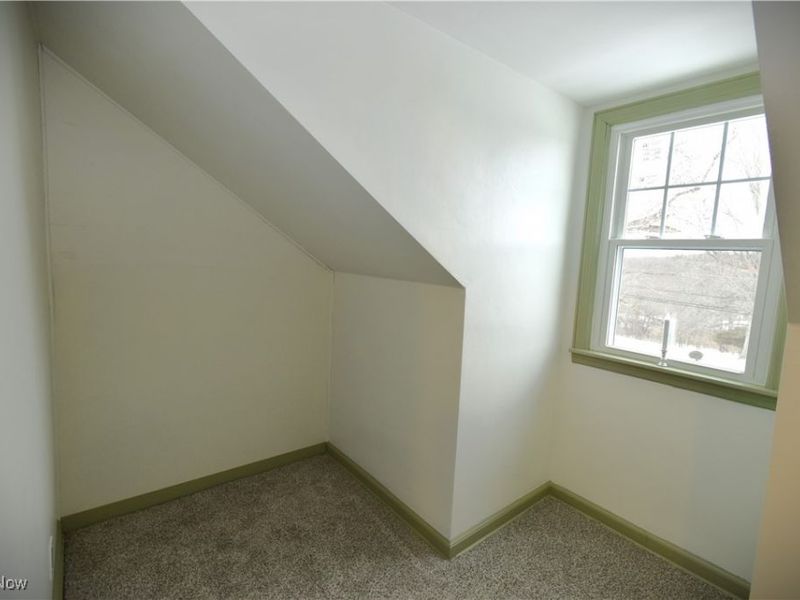 1075 Bacon Avenue, East Palestine, OH 44413 Photo 18