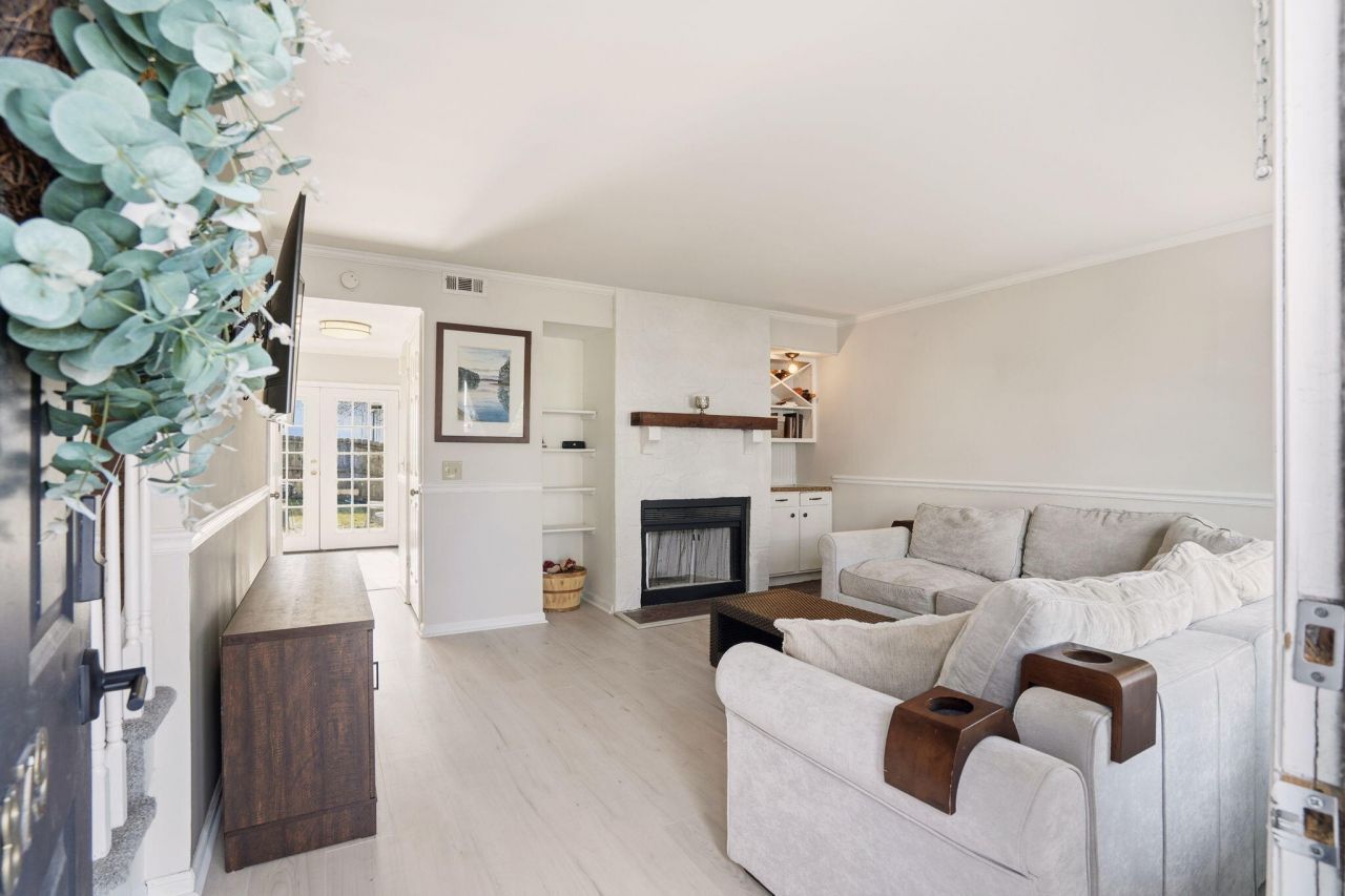 7879 Sandida Court Photo 5